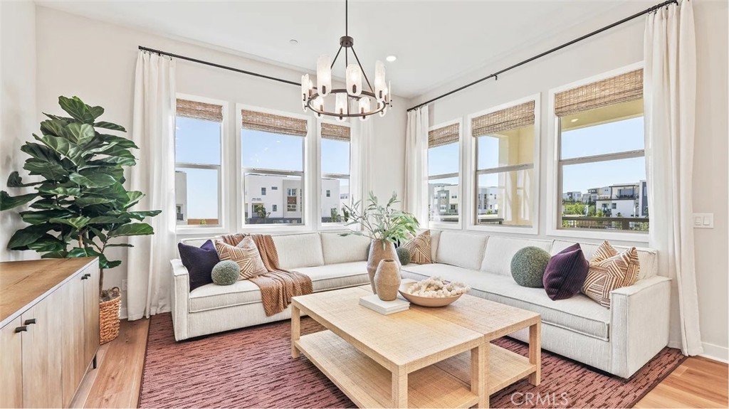 MLS #OC25257735 image #5