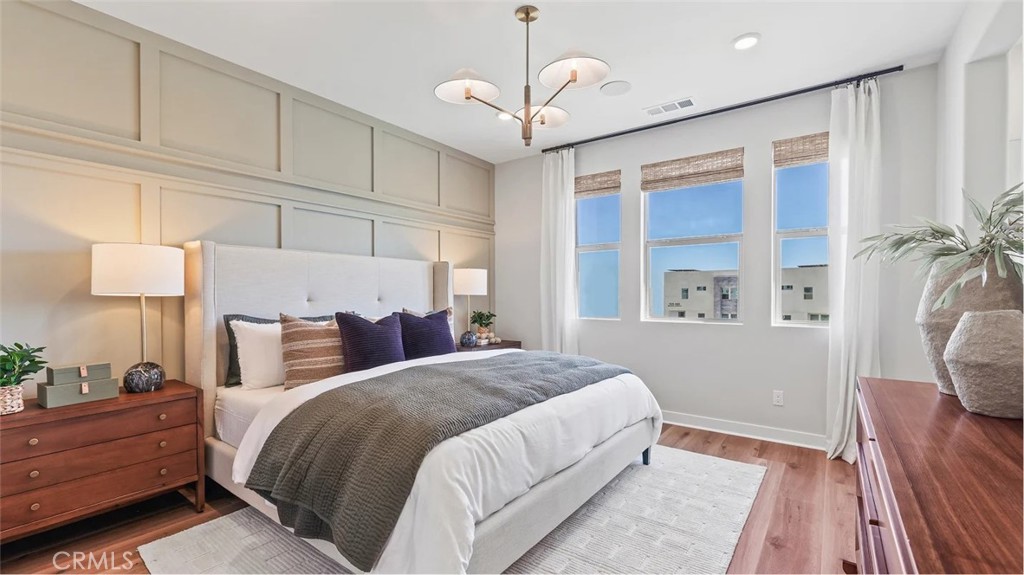 MLS #OC25257735 image #8