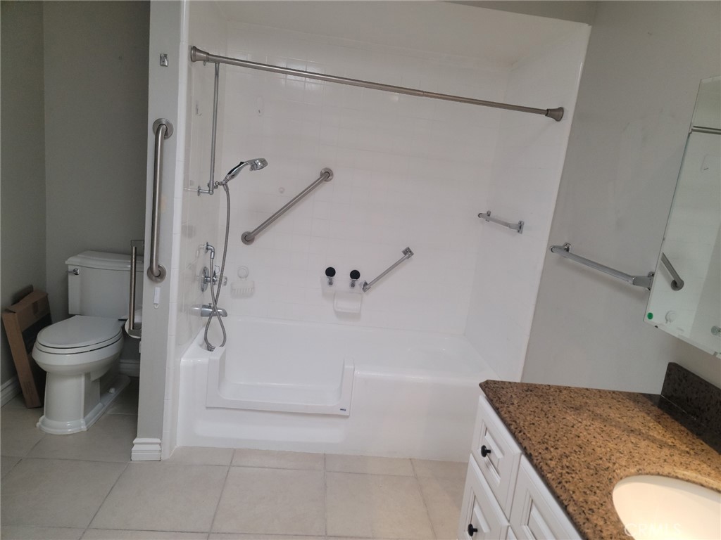 MLS #OC25257747 image #9