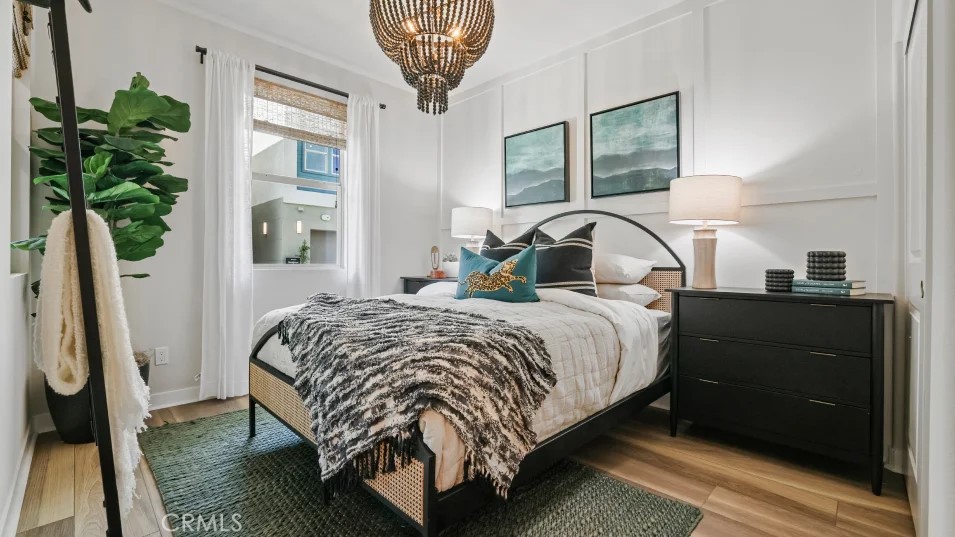 MLS #OC25257748 image #24