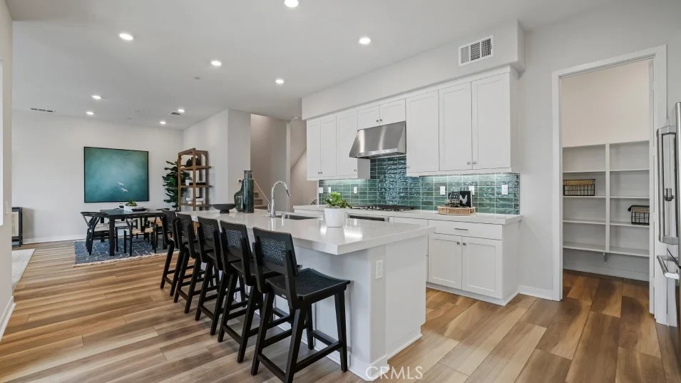 MLS #OC25257748 image #3