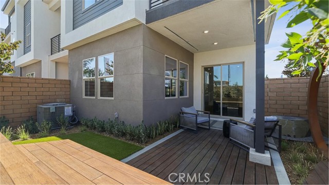 MLS #OC25257776 image #10