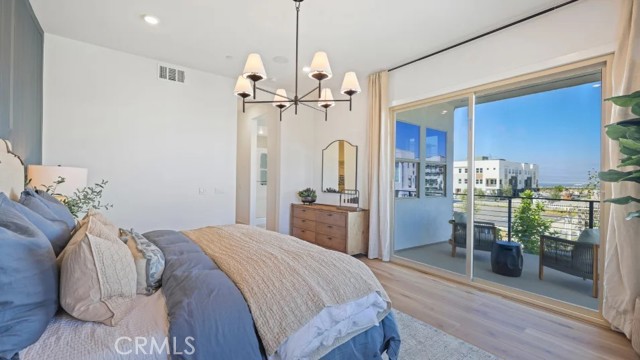 MLS #OC25257776 image #14