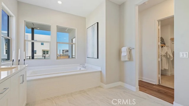 MLS #OC25257776 image #16