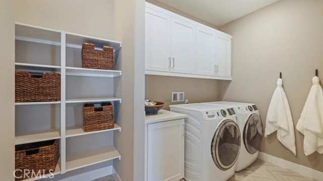 MLS #OC25257776 image #32