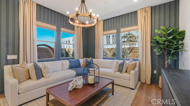 MLS #OC25257776 image #8