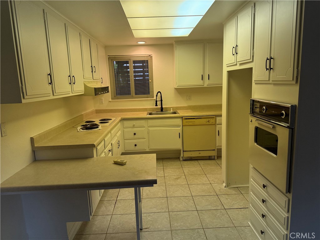 MLS #OC25257829 image #2