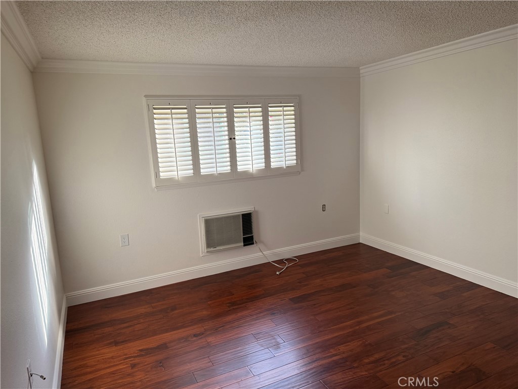 MLS #OC25257829 image #9