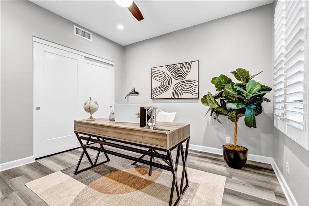 MLS #OC25257840 image #3