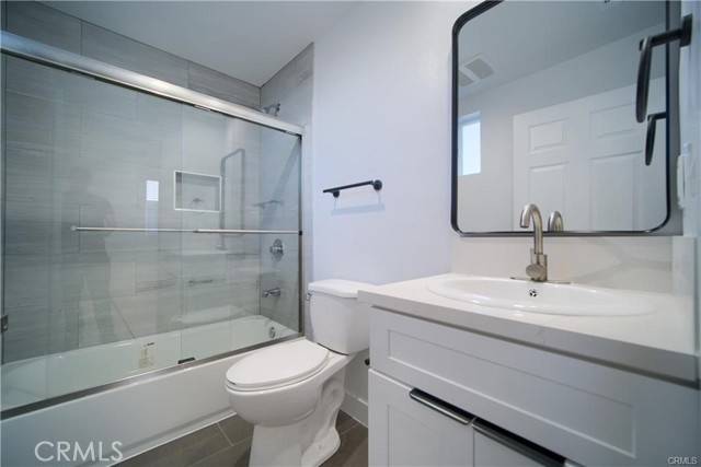 MLS #OC25257852 image #12