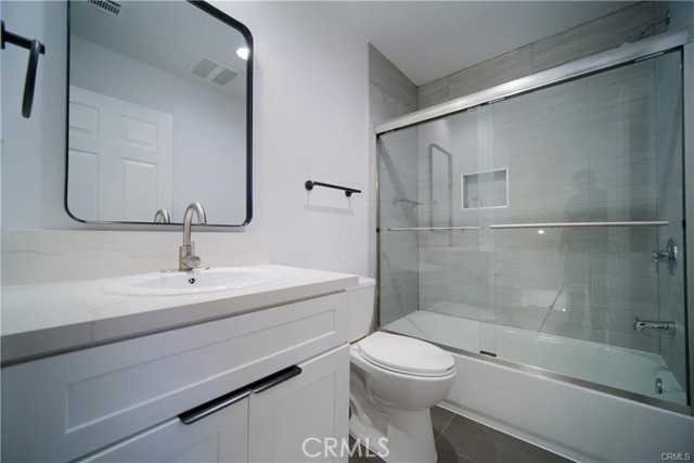 MLS #OC25257852 image #7