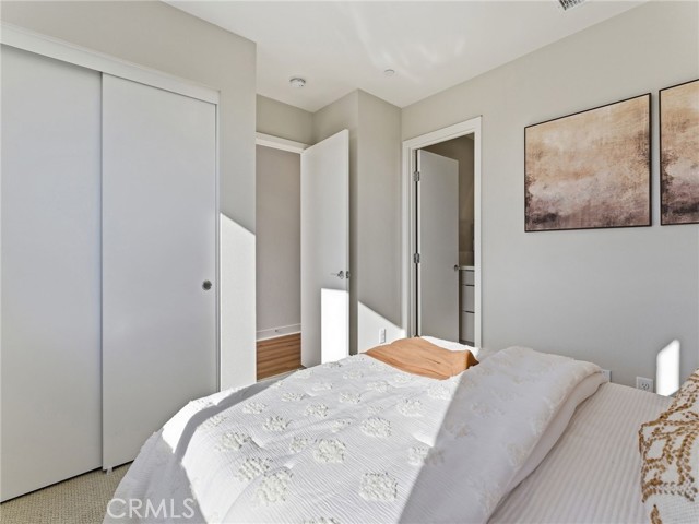 MLS #OC25257853 image #12