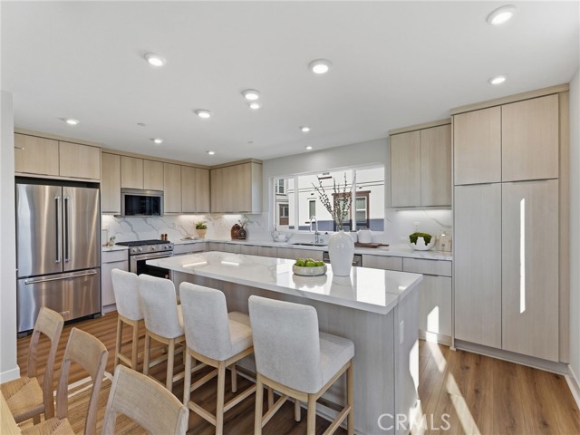 MLS #OC25257853 image #8