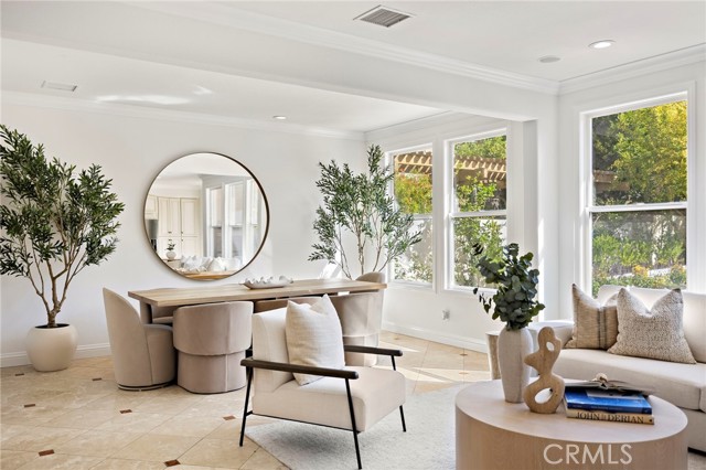 MLS #OC25257856 image #11