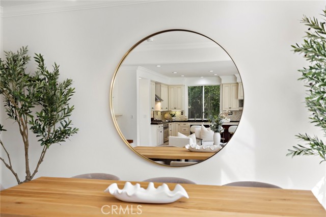 MLS #OC25257856 image #15