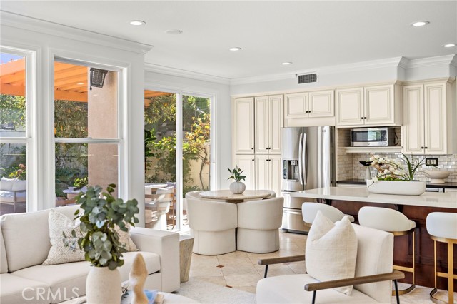 MLS #OC25257856 image #17