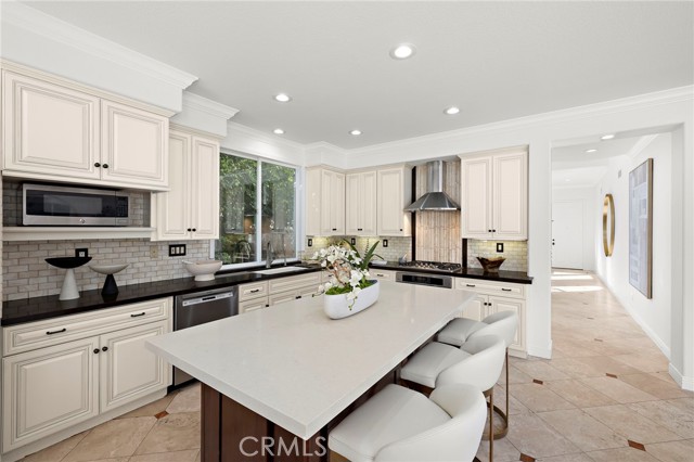 MLS #OC25257856 image #8