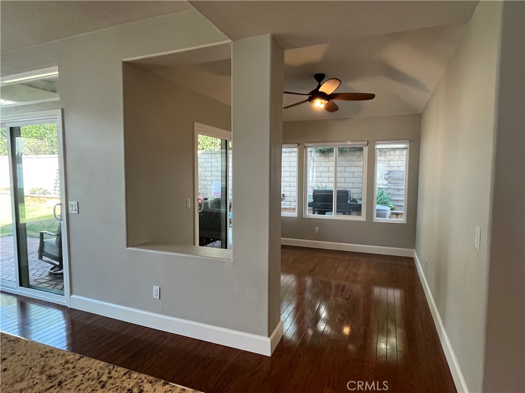 MLS #OC25257884 image #12