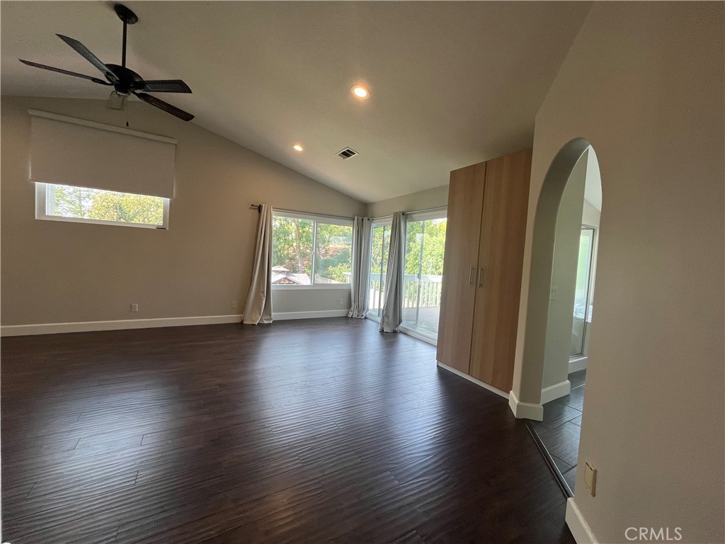 MLS #OC25257884 image #28