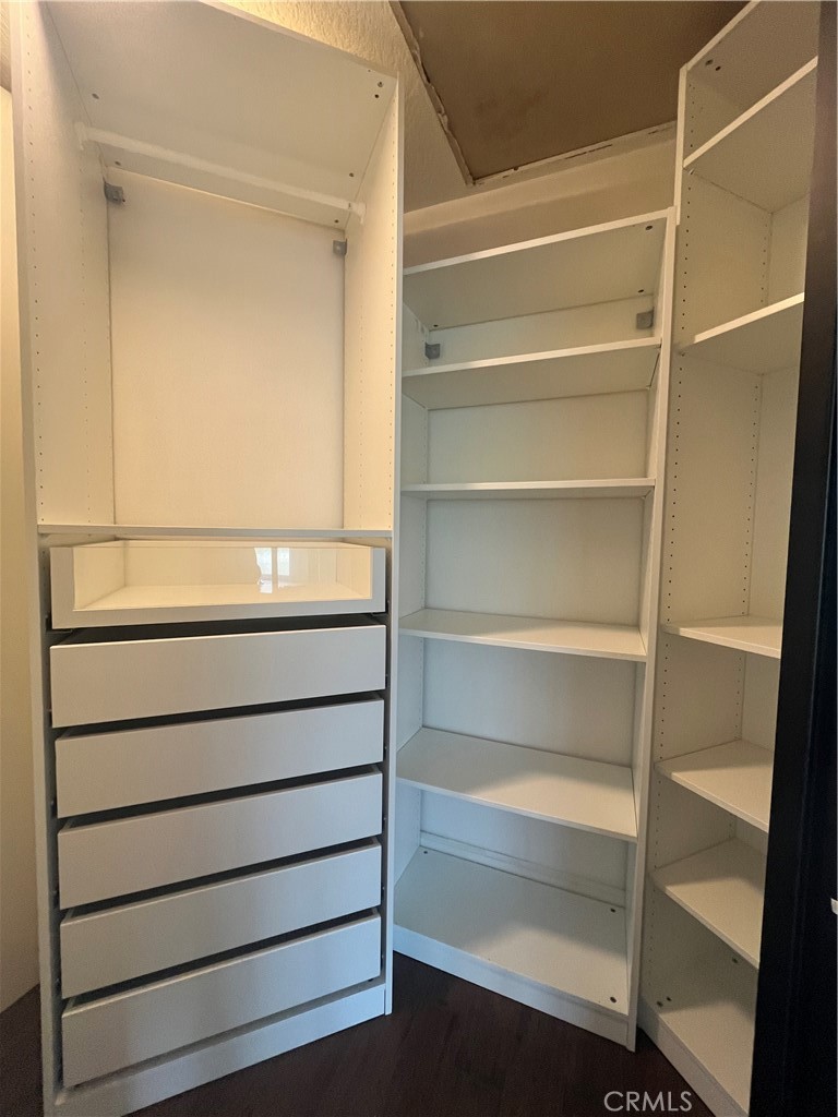 MLS #OC25257884 image #33