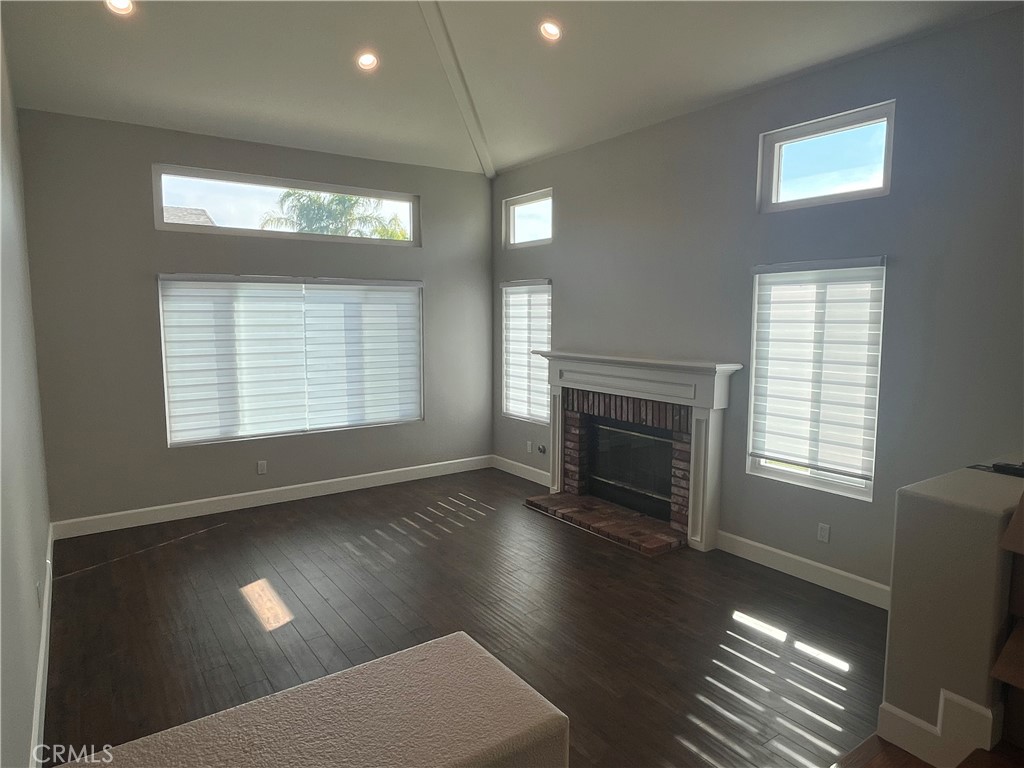 MLS #OC25257884 image #6