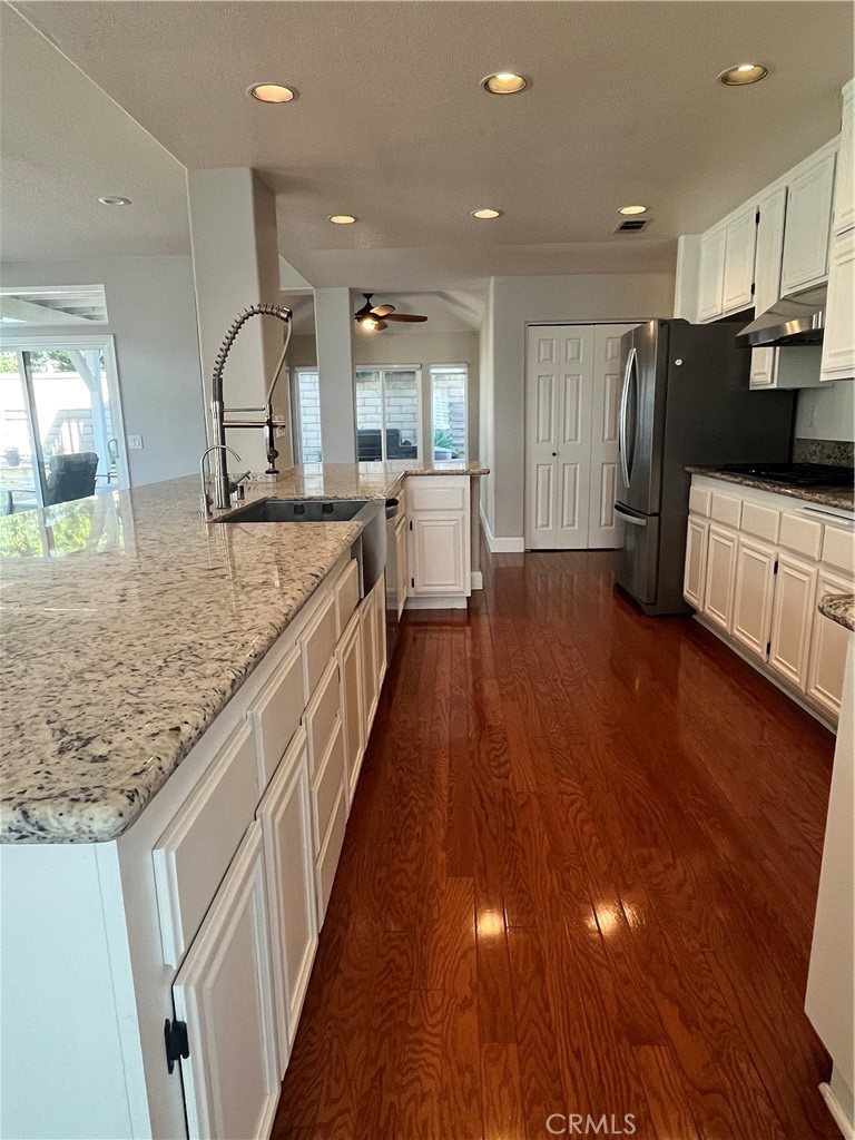 MLS #OC25257884 image #9