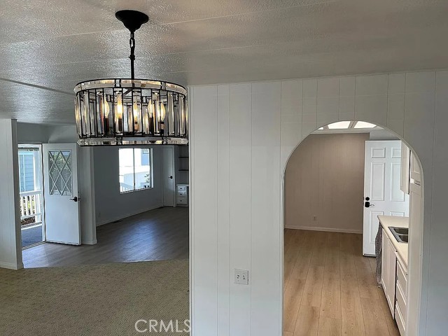 MLS #OC25257886 image #10