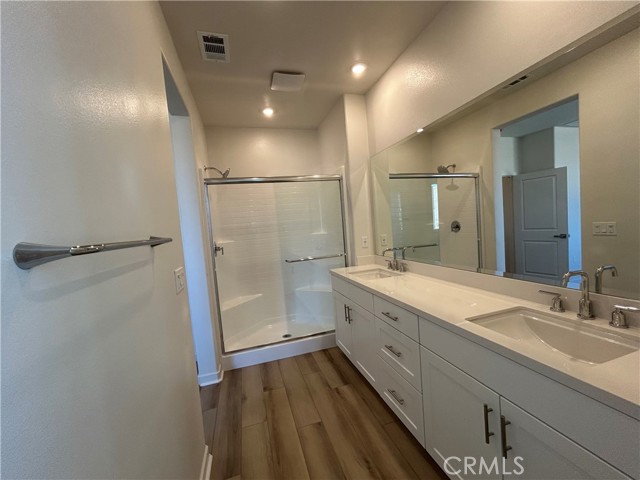 MLS #OC25218233 image #13