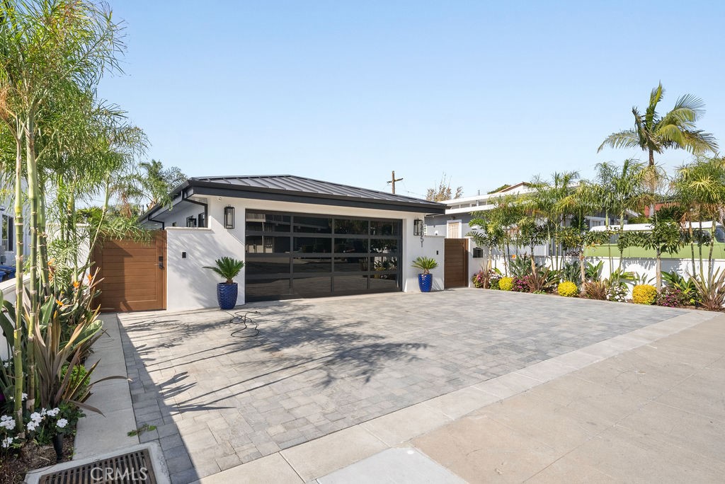 MLS #OC25257927 image #1