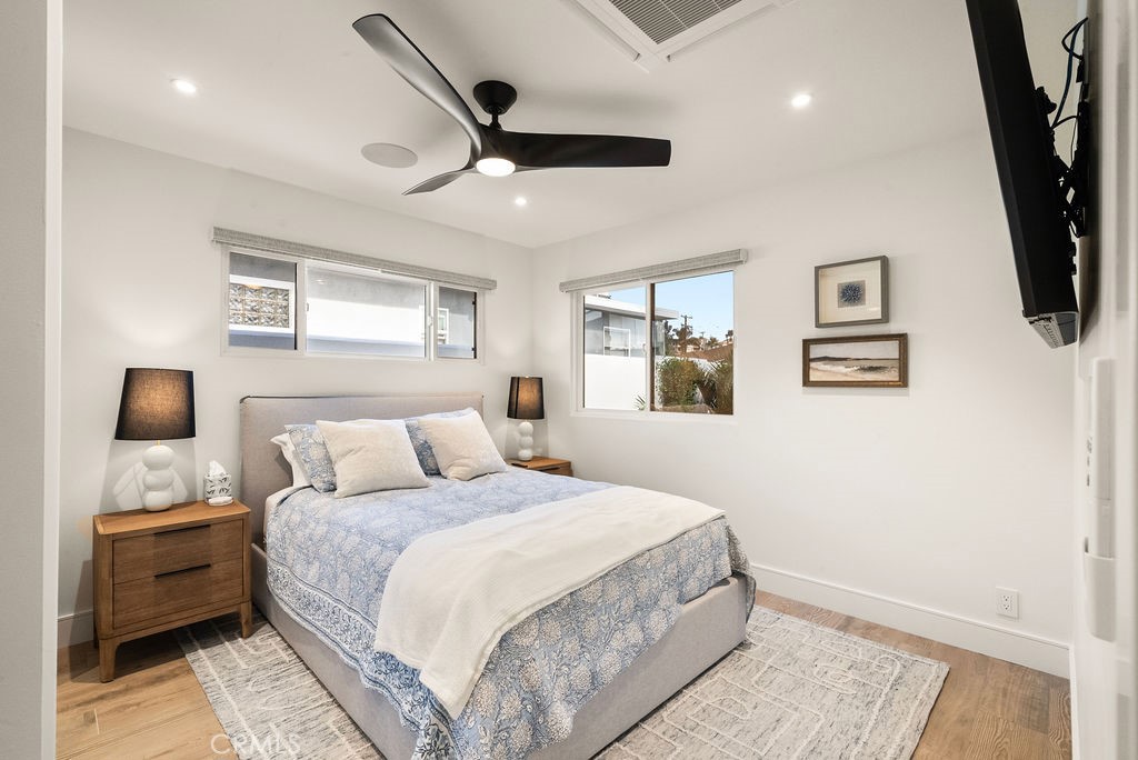 MLS #OC25257927 image #11