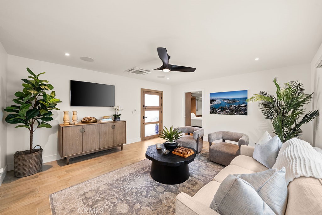 MLS #OC25257927 image #3