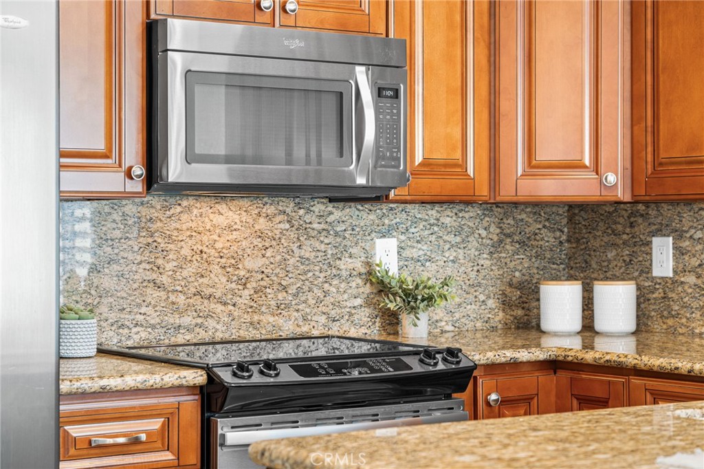 MLS #OC25257951 image #15