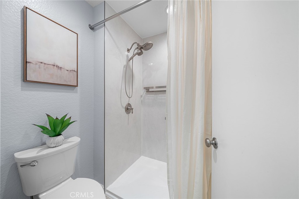 MLS #OC25257951 image #22