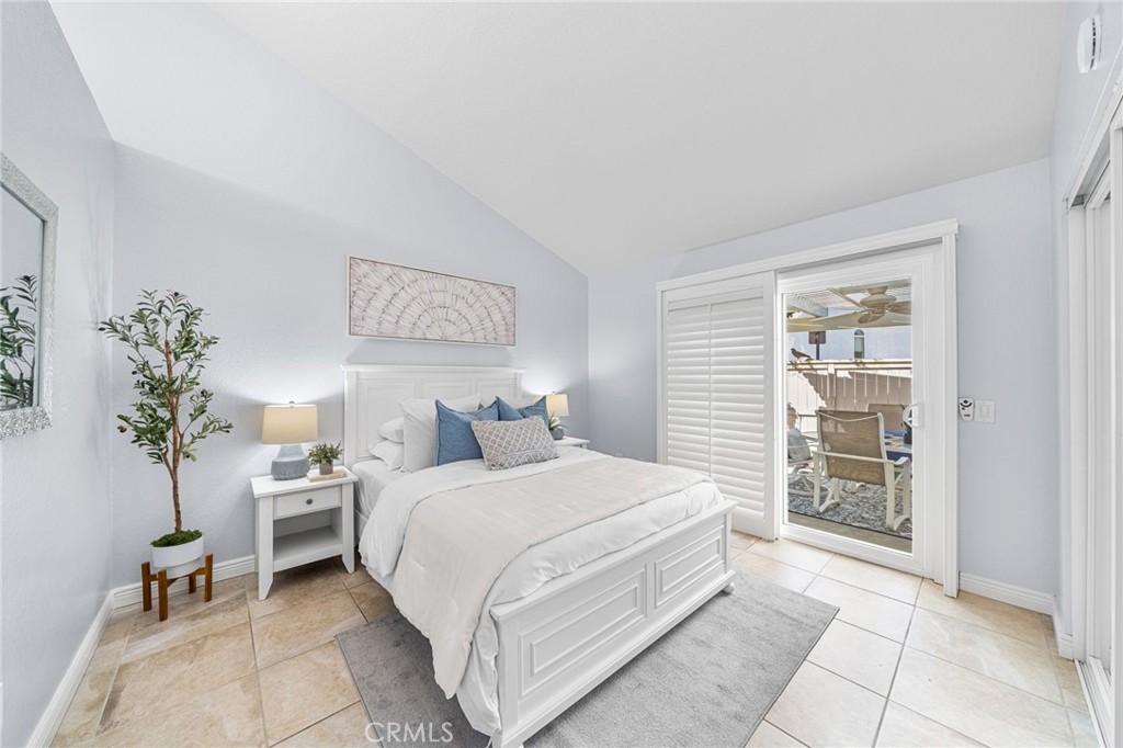 MLS #OC25257951 image #24