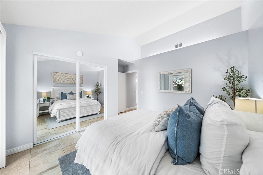 MLS #OC25257951 image #25