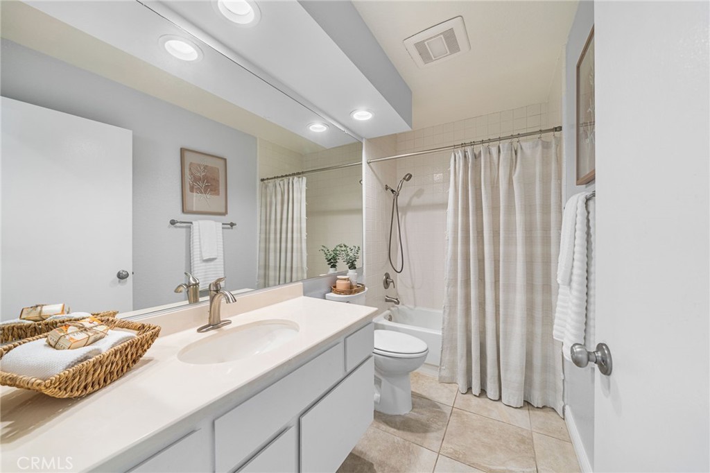 MLS #OC25257951 image #26