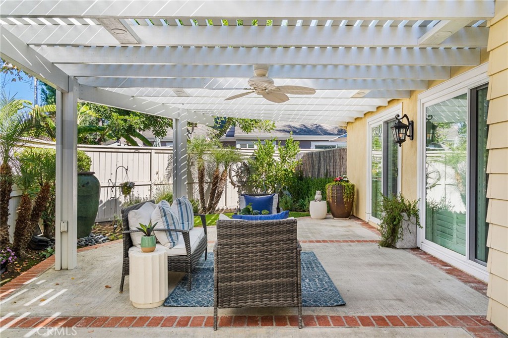 MLS #OC25257951 image #33