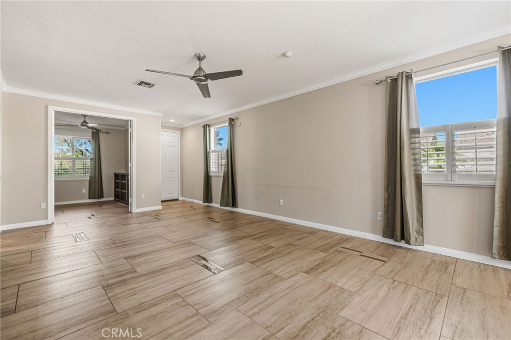 MLS #OC25258134 image #13