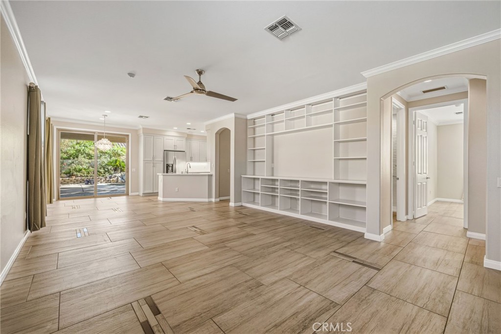 MLS #OC25258134 image #15