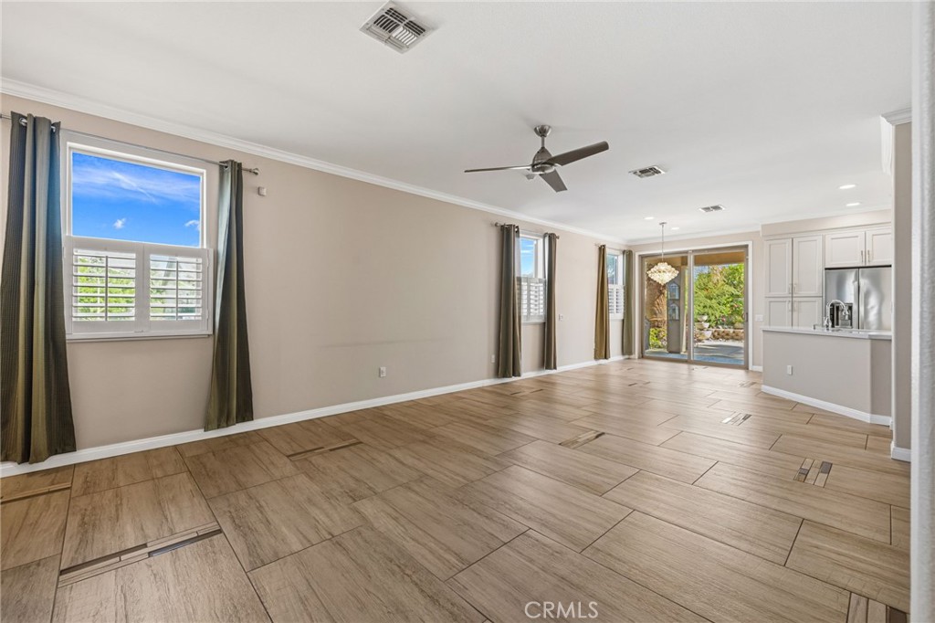 MLS #OC25258134 image #16