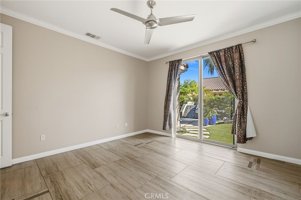 MLS #OC25258134 image #18