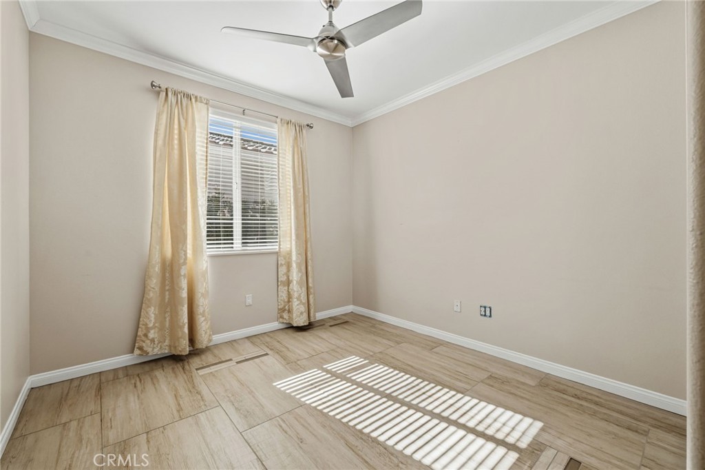 MLS #OC25258134 image #24