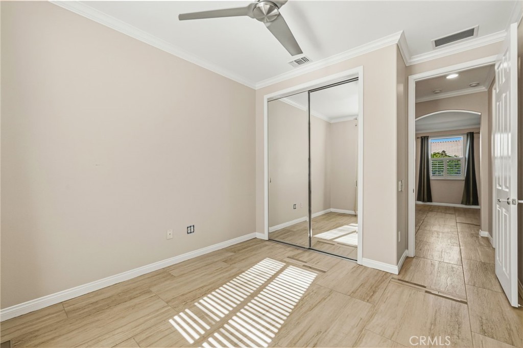 MLS #OC25258134 image #25