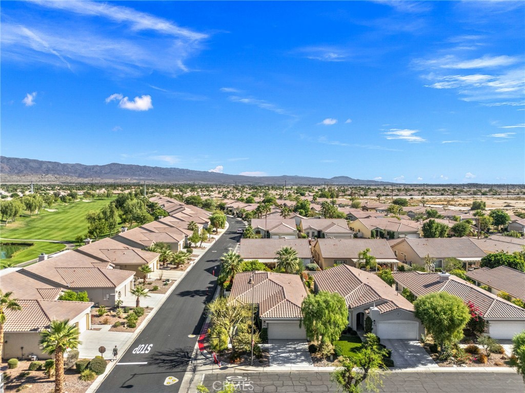 MLS #OC25258134 image #39