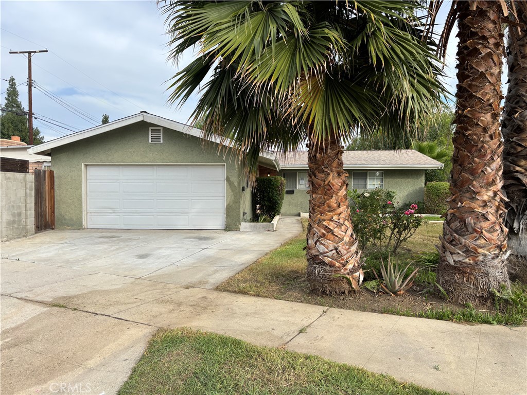 MLS #OC25258145 image #1