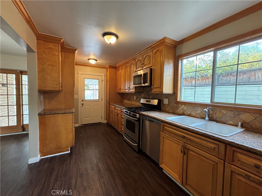 MLS #OC25258145 image #3