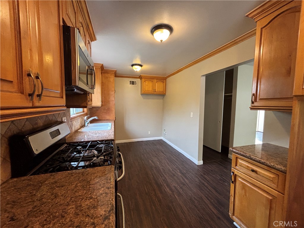 MLS #OC25258145 image #4