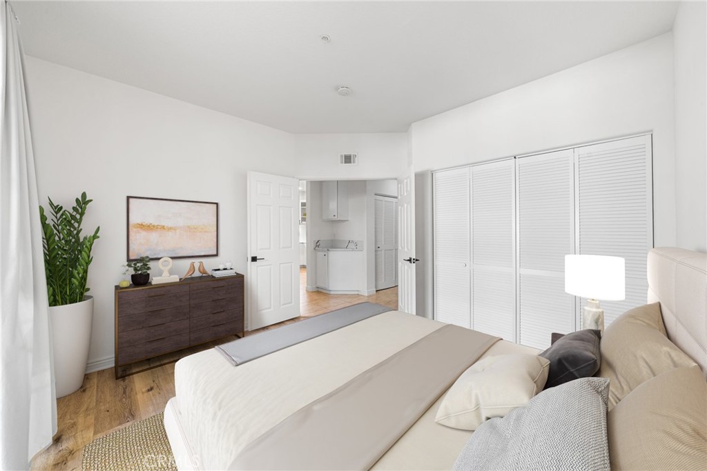 MLS #OC25258182 image #12