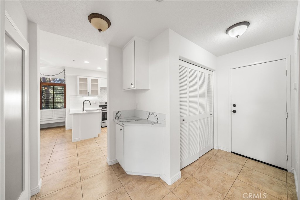 MLS #OC25258182 image #15