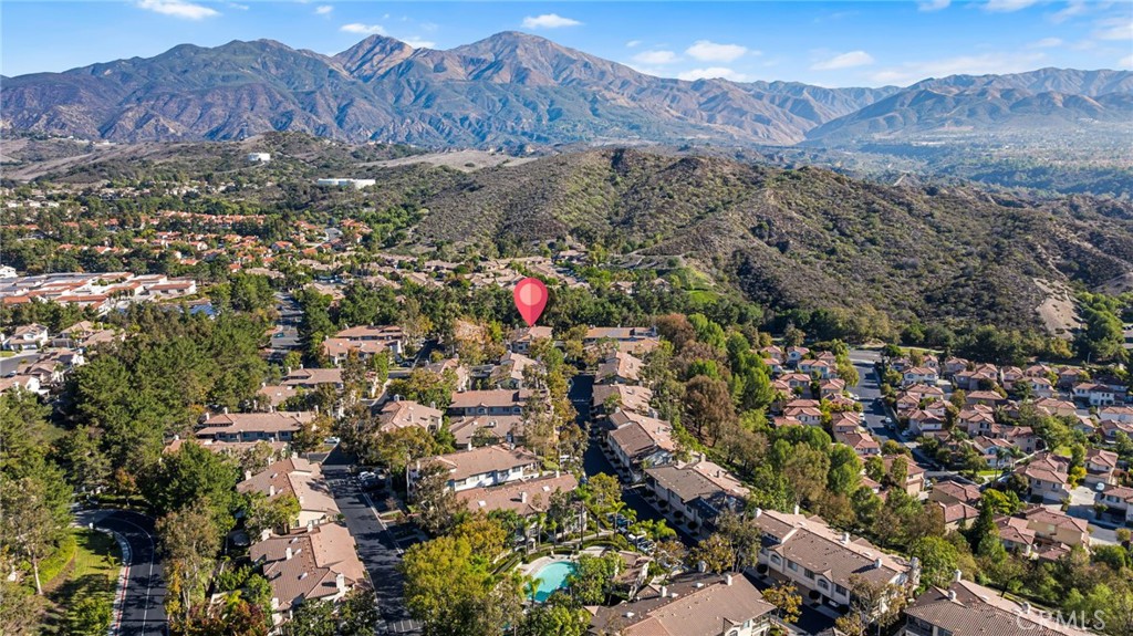 MLS #OC25258182 image #30